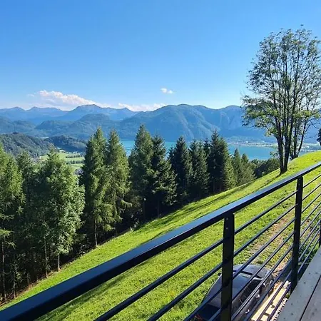 Ruhige Bergvilla In Alleinlage Am Mondsee Mit Seeblick Bergblick Und Whirlpool Innerschwand