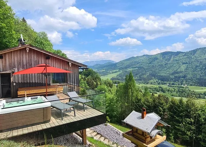 Casa vacanze Ruhige Bergvilla In Alleinlage Am Mondsee Mit Seeblick Bergblick Und Whirlpool *