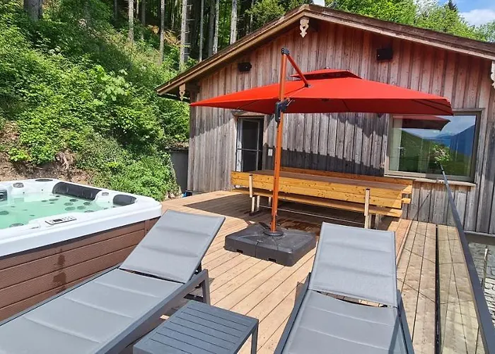 Ruhige Bergvilla In Alleinlage Am Mondsee Mit Seeblick Bergblick Und Whirlpool Дом отдыха Innerschwand