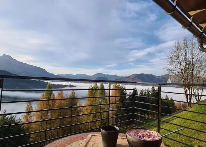 Ruhige Bergvilla In Alleinlage Am Mondsee Mit Seeblick Bergblick Und Whirlpool Дом отдыха *