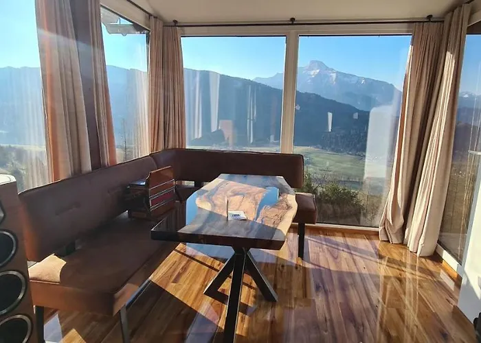 Ruhige Bergvilla In Alleinlage Am Mondsee Mit Seeblick Bergblick Und Whirlpool * Innerschwand